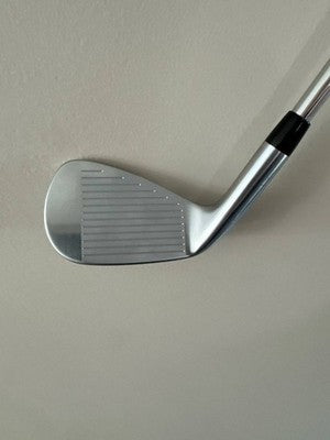 Titleist T100 8 Iron Tour White S300 MINT RH Stiff Steel Fast Shipping - photo 3