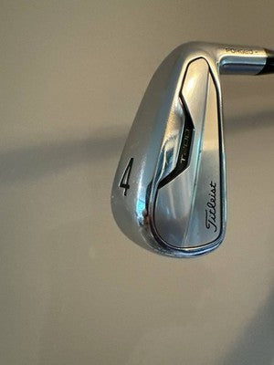 Titleist T200 4 Iron RH Regular Graphite Fast Shipping Really Nice - photo 2